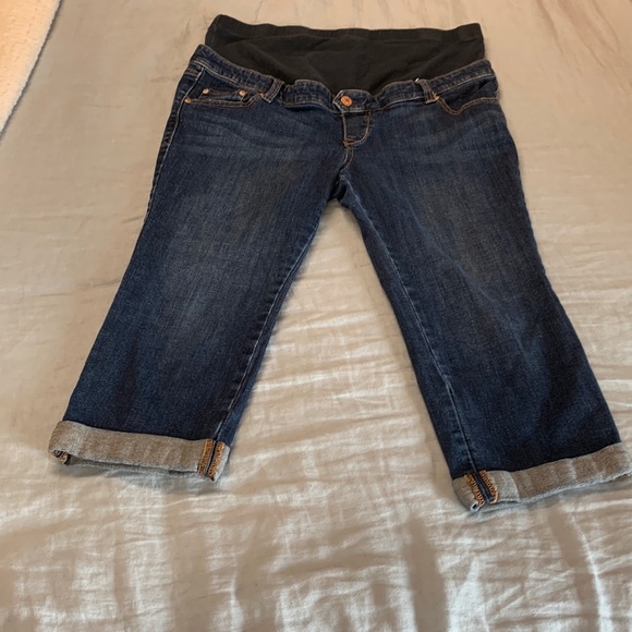 Sz medium capri jeans maternity - Picture 1 of 3